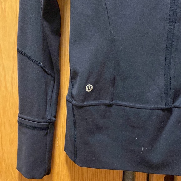 Navy Lululemon zip up jacket - Picture 4 of 5